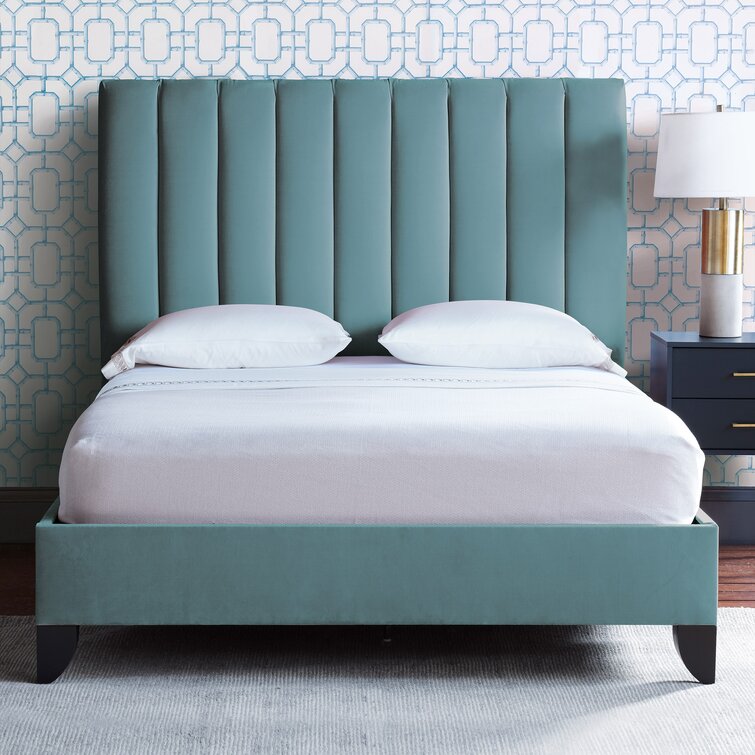 Linear tufted store bed